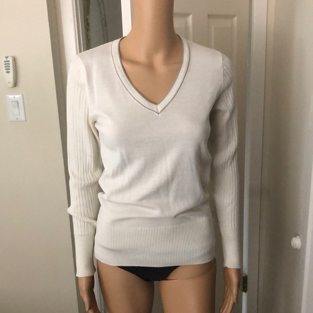 Nike V-neck pull over
